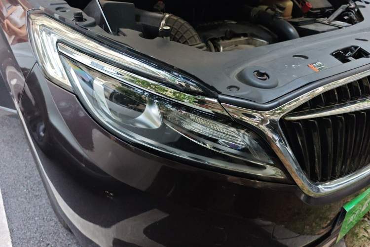 Used Buick GL8 2018 ES 28T Comfort Model China VI Standard Right Front Headlight