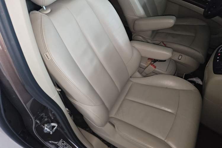 Used Buick GL8 2018 28T Luxury Model China VI Standard Right Front Seat