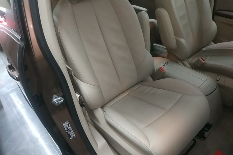 Used Buick GL8 2018 28T Luxury Model China VI Standard Right Front Seat