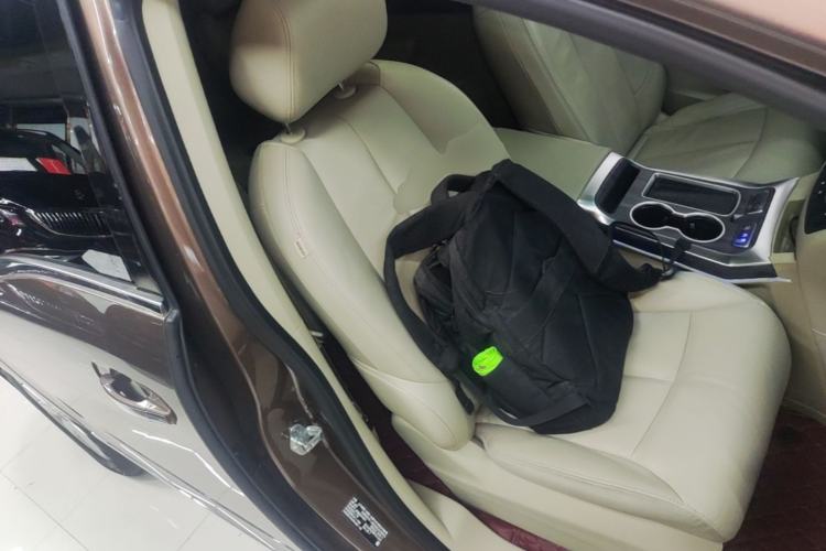 Used Buick GL8 2018 28T Luxury Model China VI Standard Right Front Seat