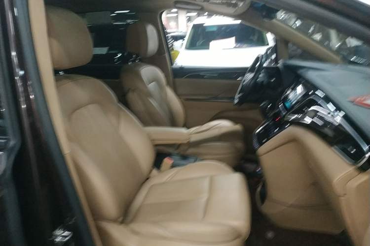 Used Buick GL8 2018 ES 28T Flagship Model China VI Standard Right Front Seat