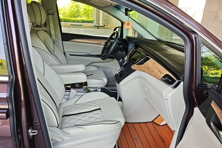 Used Buick GL8 2018 ES 28T Comfort Model China VI Standard Right Front Seat