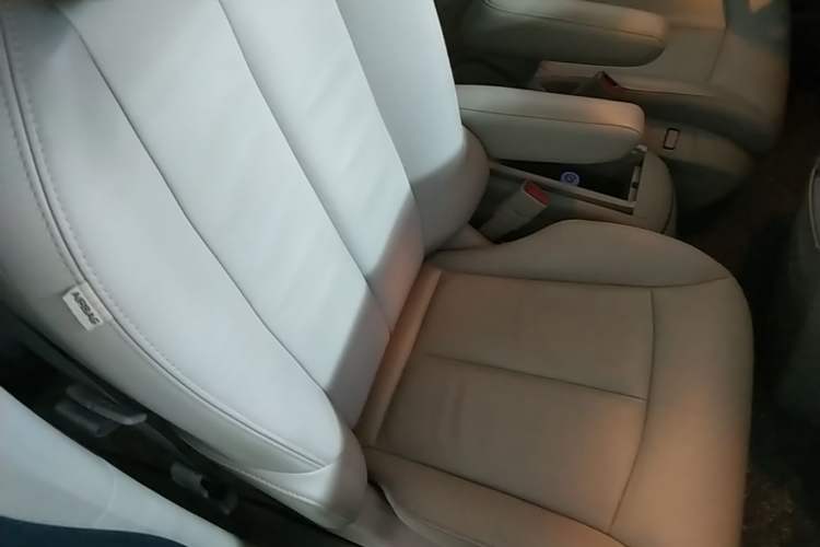 Used Buick GL8 2018 28T Luxury Model China VI Standard Right Front Seat