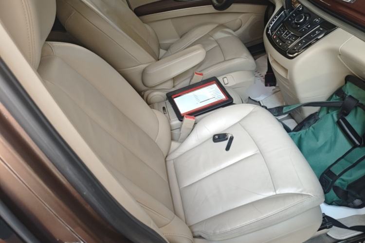 Used Buick GL8 2018 28T Luxury Model China VI Standard Right Front Seat