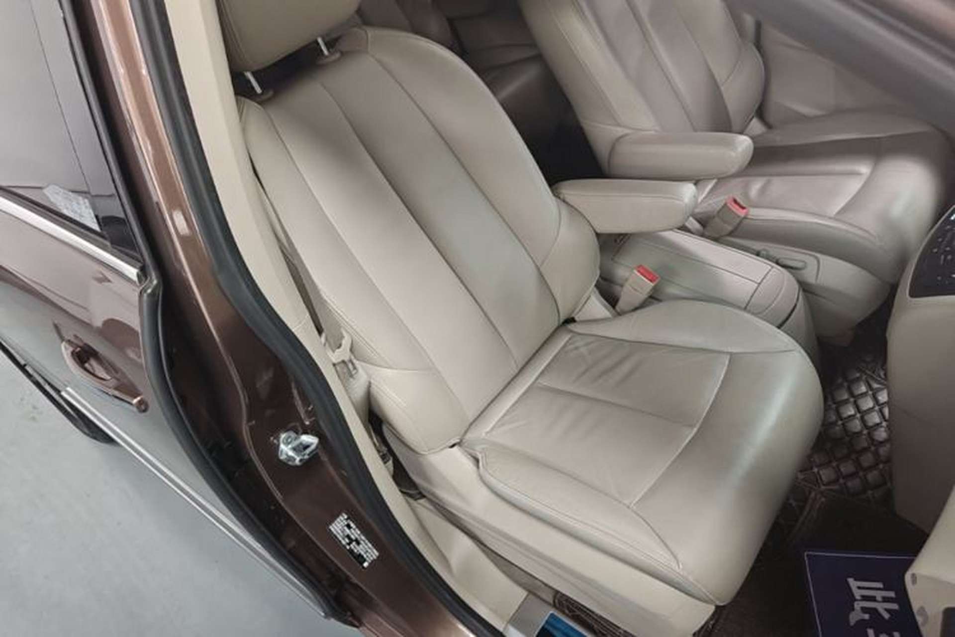 Used Buick GL8 2018 28T Prestige Version China VI Standard Right Front Seat