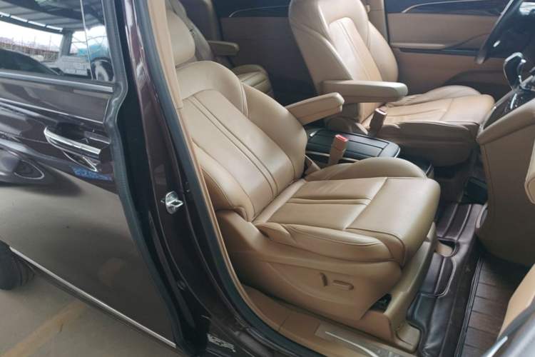 Used Buick GL8 2018 ES 28T Flagship Model China VI Standard Right Front Seat