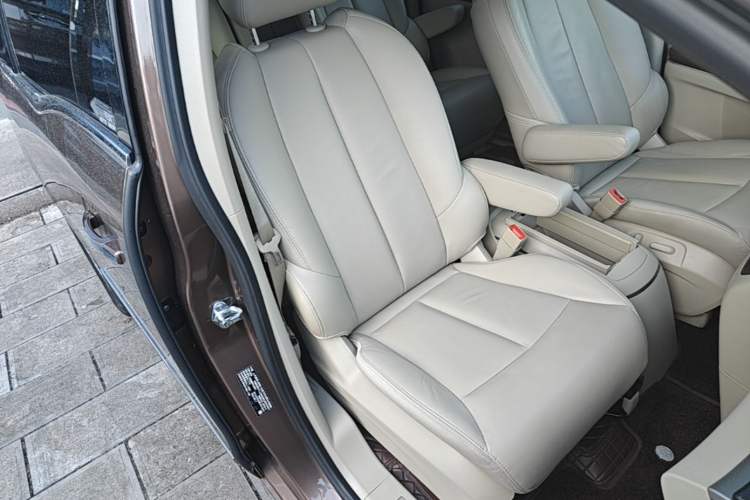 Used Buick GL8 2018 28T Prestige Version China VI Standard Right Front Seat
