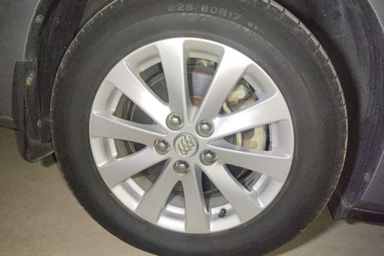 Used Buick GL8 2018 28T Comfort Model China VI Standard Right Front Wheel Hub