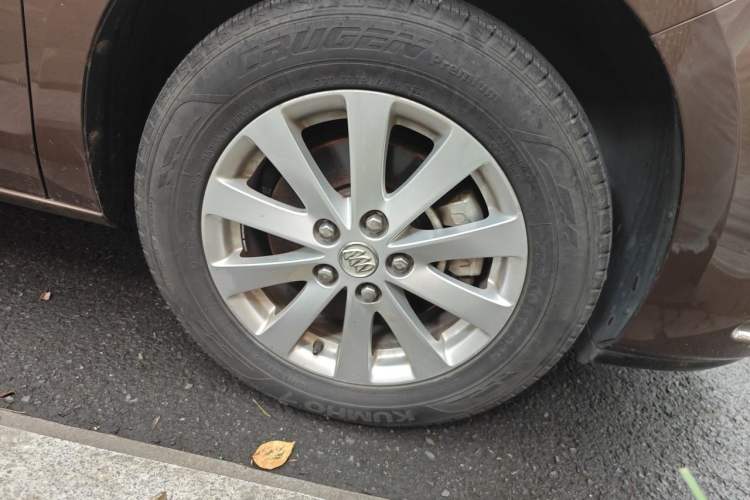 Used Buick GL8 2018 28T Comfort Model China VI Standard Right Front Wheel Hub