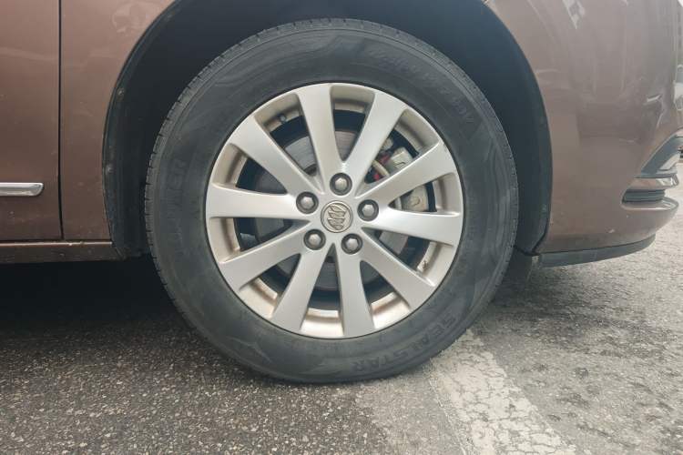 Used Buick GL8 2018 28T Luxury Model China VI Standard Right Front Wheel Hub