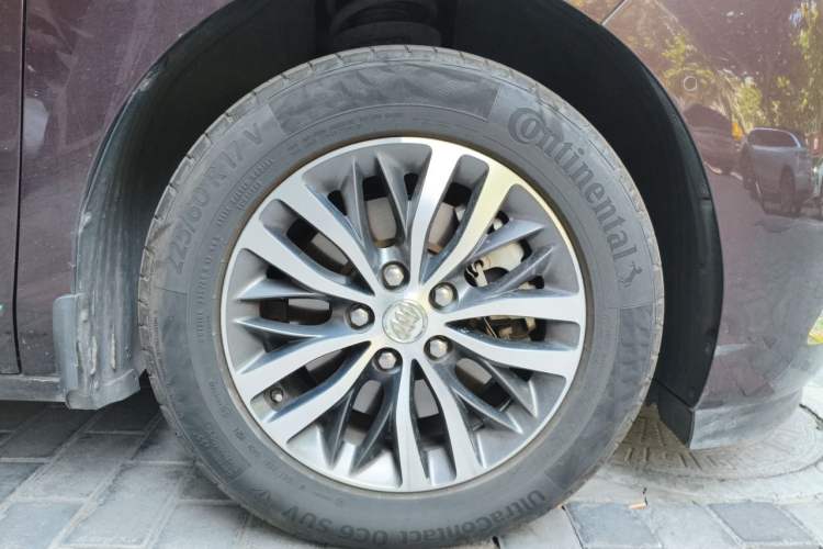 Used Buick GL8 2018 ES 28T Flagship Model China VI Standard Right Front Wheel Hub