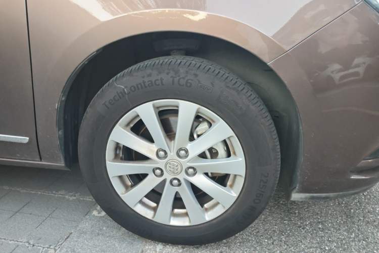 Used Buick GL8 2018 28T Prestige Version China VI Standard Right Front Wheel Hub