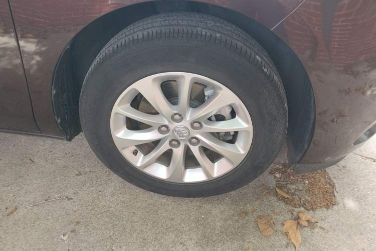 Used Buick GL8 2018 ES 28T Comfort Model China VI Standard Right Front Wheel Hub