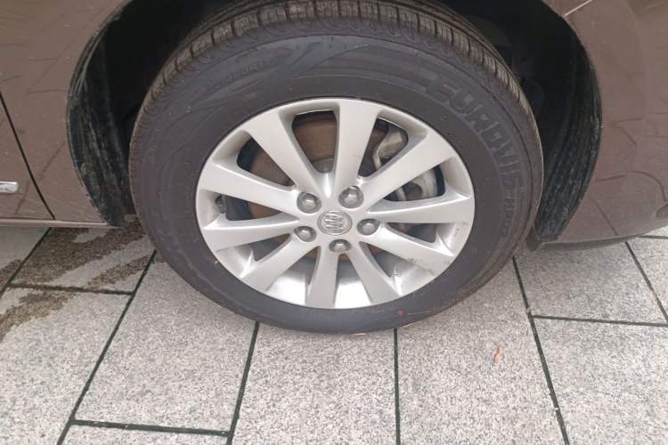 Used Buick GL8 2018 28T Luxury Model China VI Standard Right Front Wheel Hub