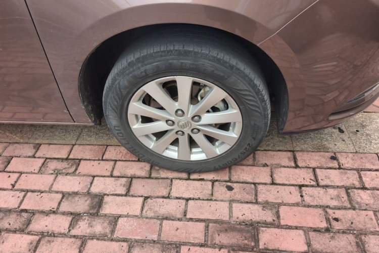 Used Buick GL8 2018 28T Comfort Model China VI Standard Right Front Wheel Hub