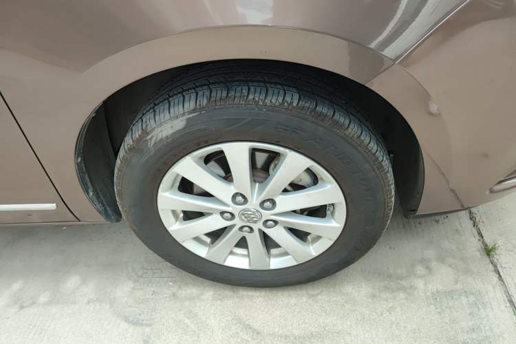 Used Buick GL8 2018 28T Luxury Model China VI Standard Right Front Wheel Hub