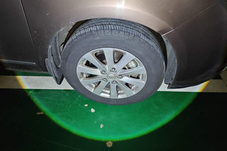 Used Buick GL8 2018 28T Luxury Model China VI Standard Right Front Wheel Hub