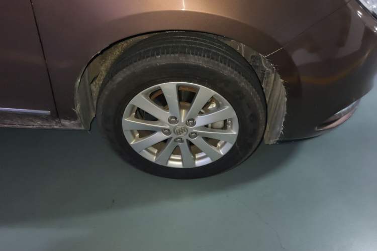 Used Buick GL8 2018 28T Luxury Model China VI Standard Right Front Wheel Hub