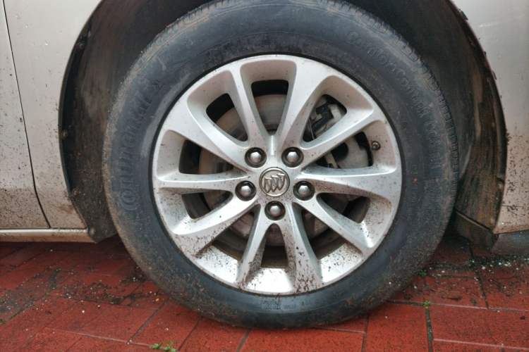 Used Buick GL8 2018 ES 28T Comfort Model China VI Standard Right Front Wheel Hub
