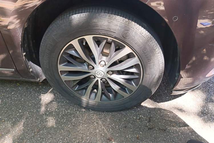 Used Buick GL8 2018 ES 28T Flagship Model China VI Standard Right Front Wheel Hub