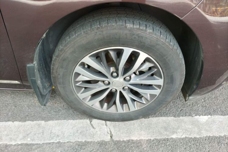 Used Buick GL8 2018 ES 28T Comfort Model China VI Standard Right Front Wheel Hub