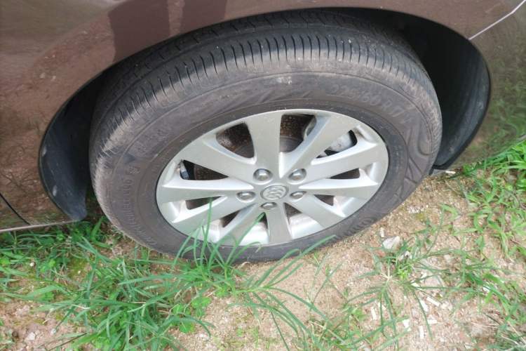 Used Buick GL8 2018 28T Luxury Model China VI Standard Right Front Wheel Hub