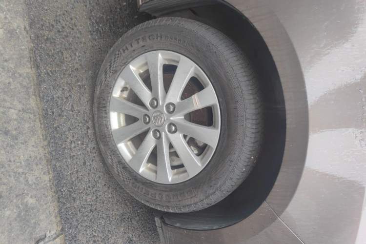 Used Buick GL8 2018 28T Luxury Model China VI Standard Right Front Wheel Hub