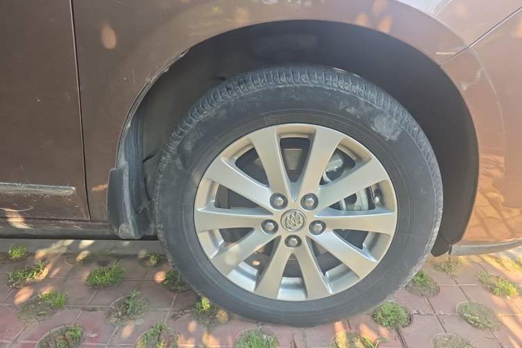 Used Buick GL8 2018 28T Luxury Model China VI Standard Right Front Wheel Hub