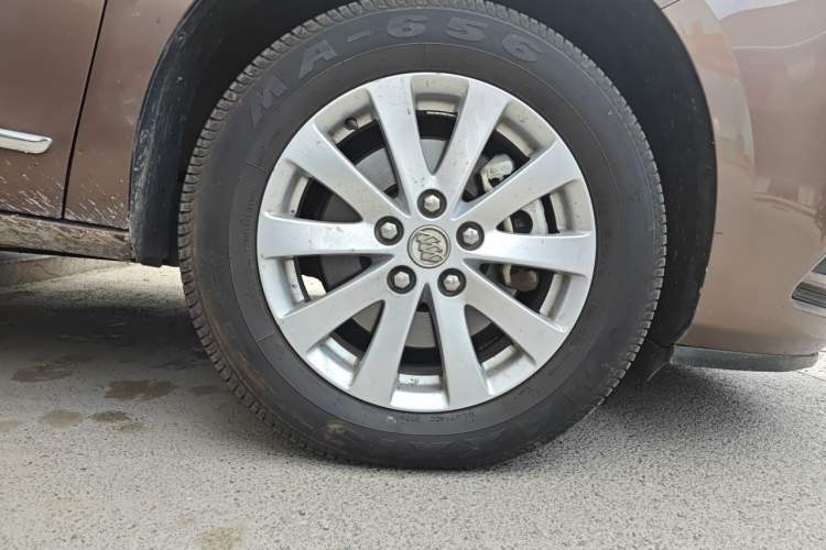 Used Buick GL8 2018 28T Luxury Model China VI Standard Right Front Wheel Hub