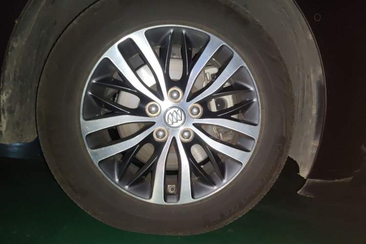 Used Buick GL8 2018 ES 28T Flagship Model China VI Standard Right Front Wheel Hub