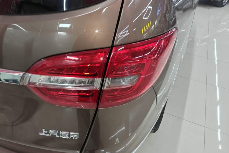 Used Buick GL8 2018 28T Luxury Model China VI Standard Right Rear Taillight