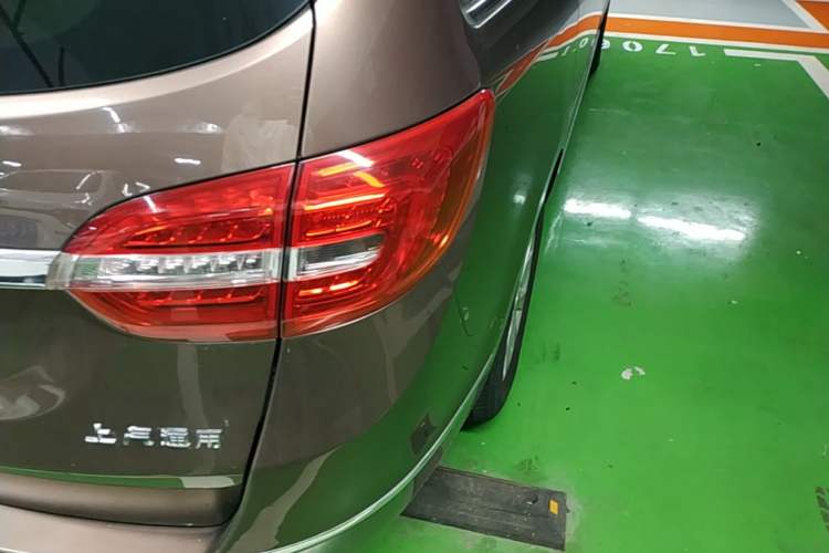 Used Buick GL8 2018 28T Luxury Model China VI Standard Right Rear Taillight