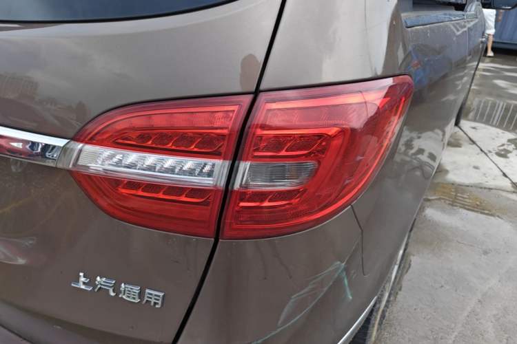 Used Buick GL8 2018 28T Luxury Model China VI Standard Right Rear Taillight
