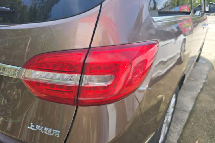 Used Buick GL8 2018 28T Comfort Model China VI Standard Right Rear Taillight