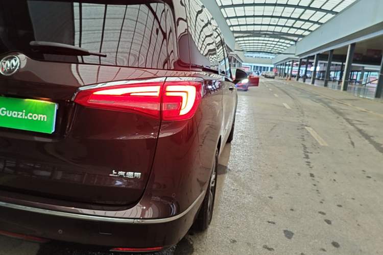 Used Buick GL8 2018 ES 28T Luxury Model China VI Standard Right Rear Taillight