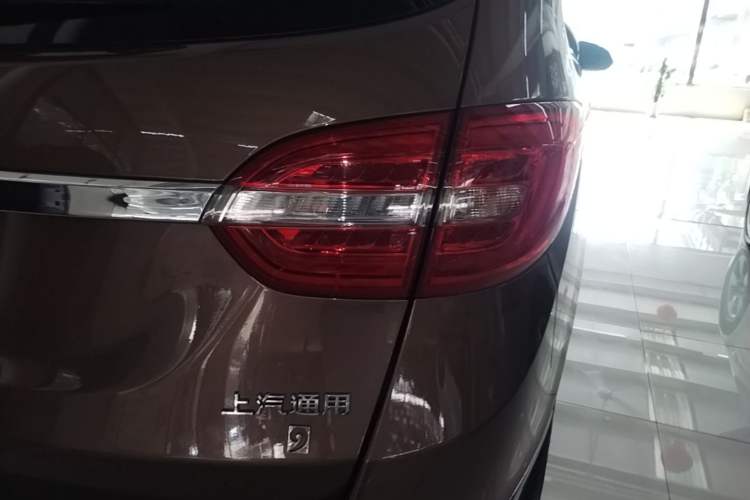Used Buick GL8 2018 28T Luxury Model China VI Standard Right Rear Taillight