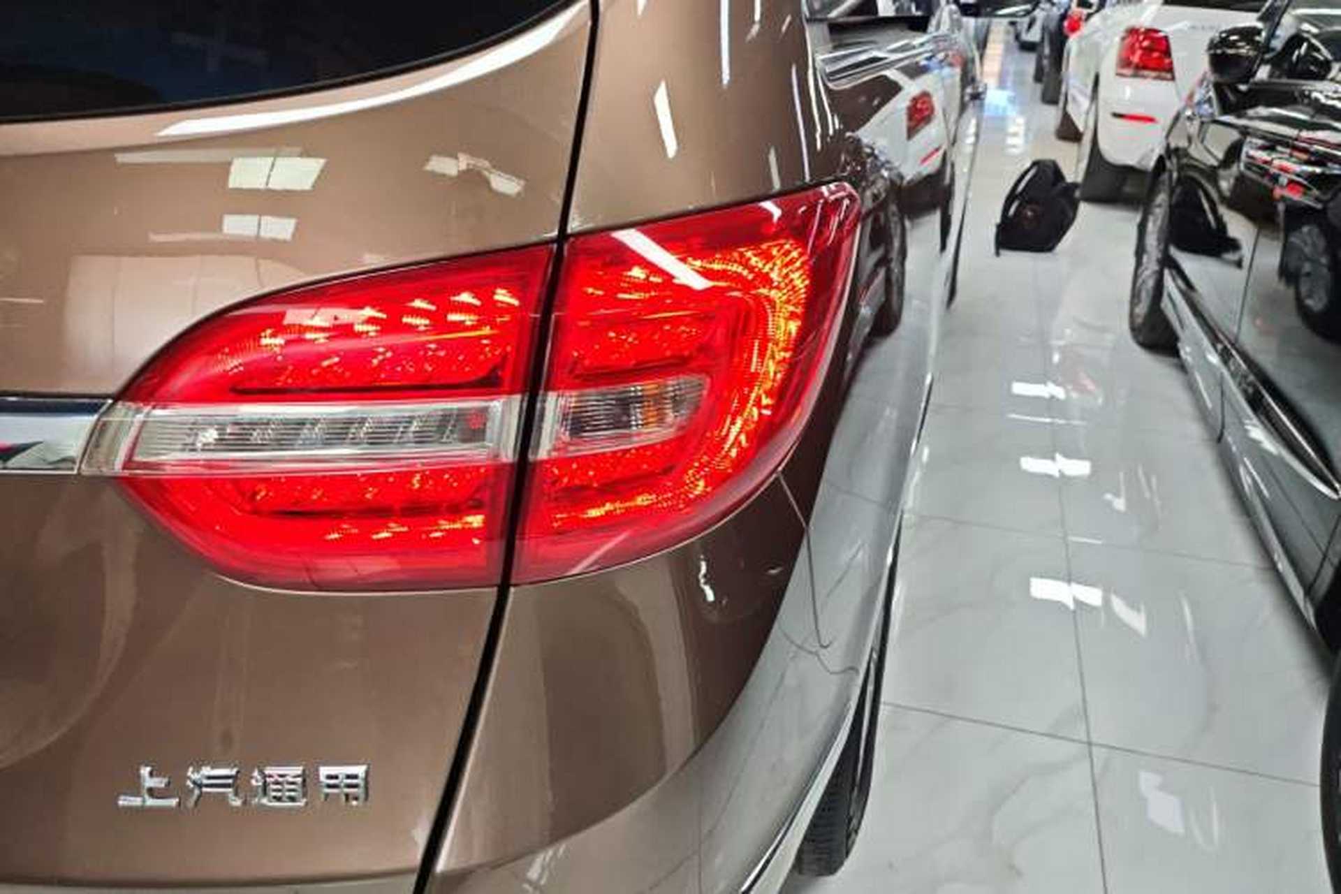 Used Buick GL8 2018 28T Luxury Model China VI Standard Right Rear Taillight