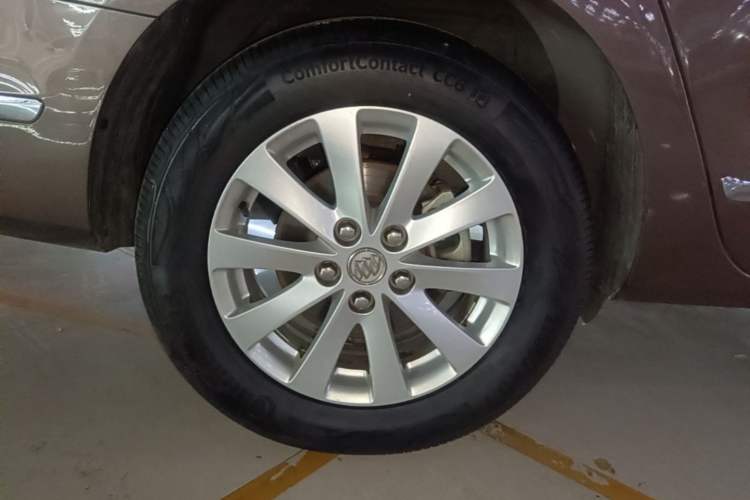Used Buick GL8 2018 28T Prestige Version China VI Standard Right Rear Wheel Hub