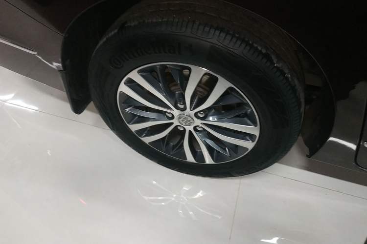 Used Buick GL8 2018 ES 28T Flagship Model China VI Standard Right Rear Wheel Hub