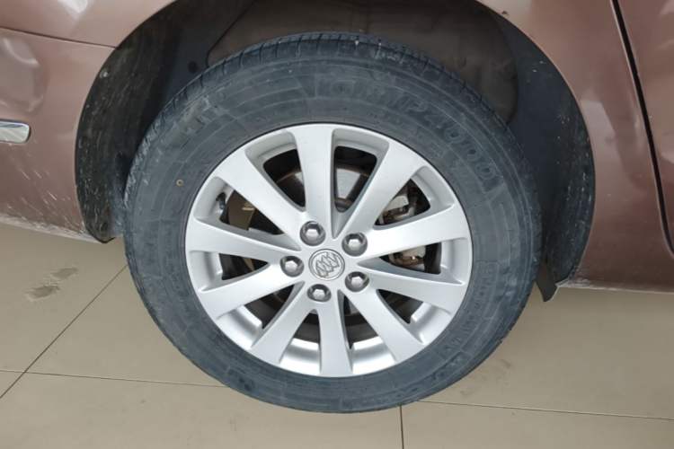 Used Buick GL8 2018 28T Comfort Model China VI Standard Right Rear Wheel Hub