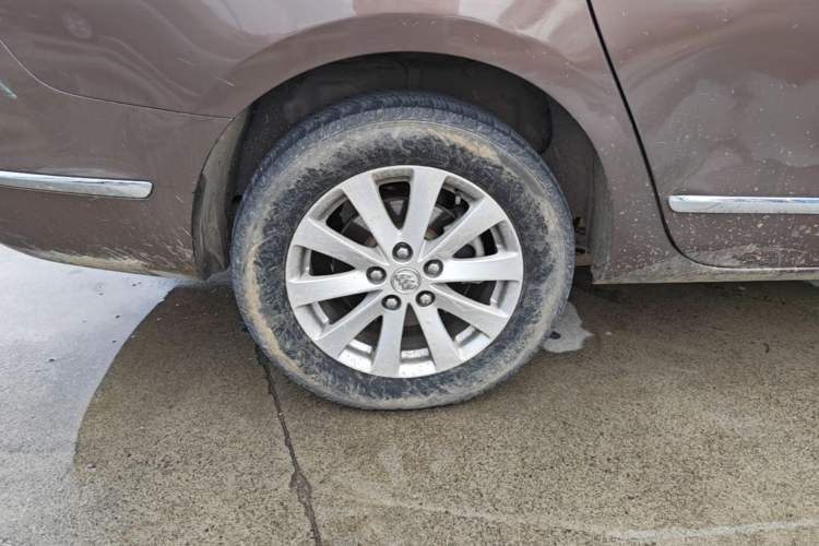 Used Buick GL8 2018 28T Luxury Model China VI Standard Right Rear Wheel Hub
