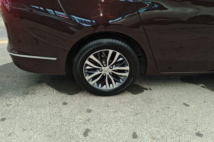 Used Buick GL8 2018 ES 28T Luxury Model China VI Standard Right Rear Wheel Hub