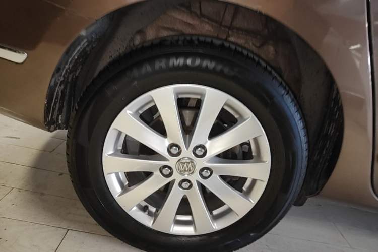 Used Buick GL8 2018 28T Luxury Model China VI Standard Right Rear Wheel Hub