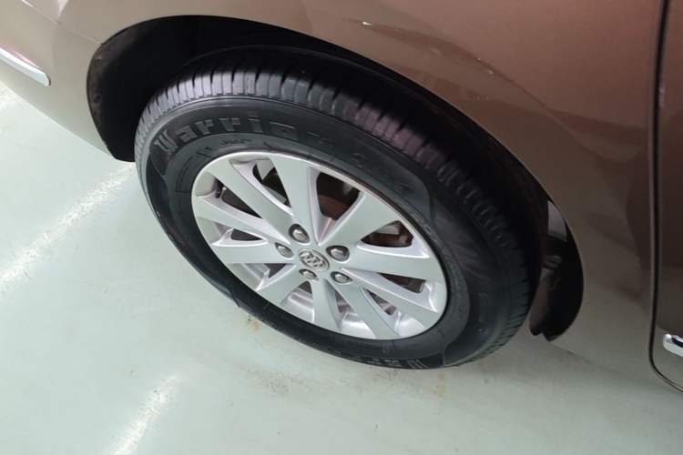 Used Buick GL8 2018 28T Luxury Model China VI Standard Right Rear Wheel Hub
