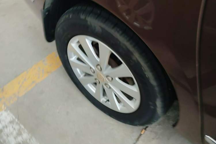 Used Buick GL8 2018 28T Luxury Model China VI Standard Right Rear Wheel Hub