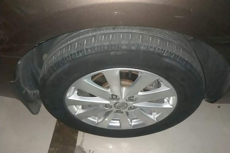 Used Buick GL8 2018 28T Luxury Model China VI Standard Right Rear Wheel Hub