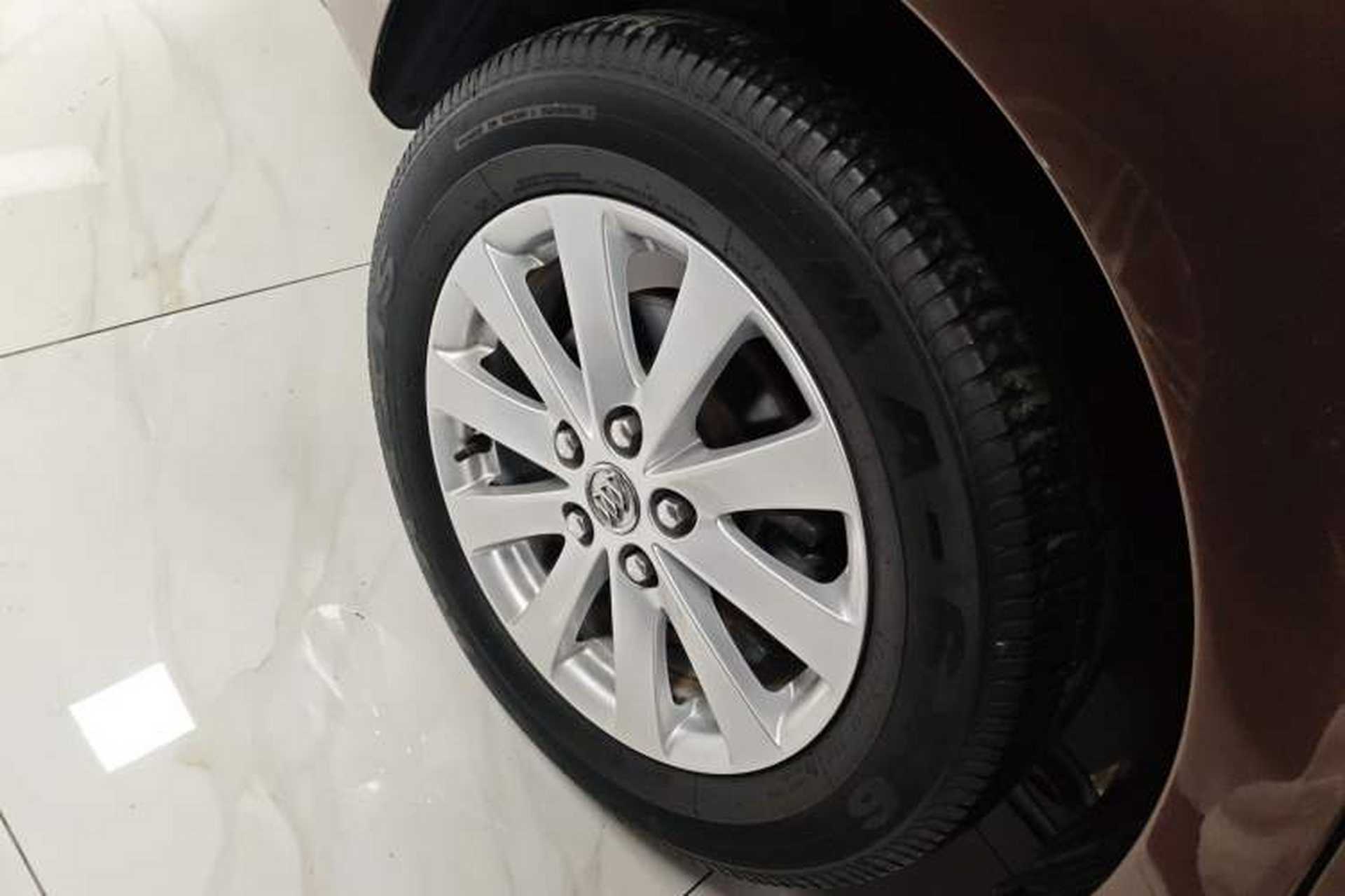 Used Buick GL8 2018 28T Luxury Model China VI Standard Right Rear Wheel Hub