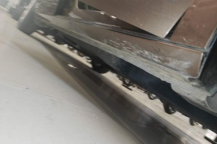Used Buick GL8 2018 28T Luxury Model China VI Standard Right Side Sill