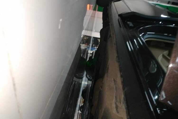 Used Buick GL8 2018 ES 28T Flagship Model China VI Standard Right Side Sill