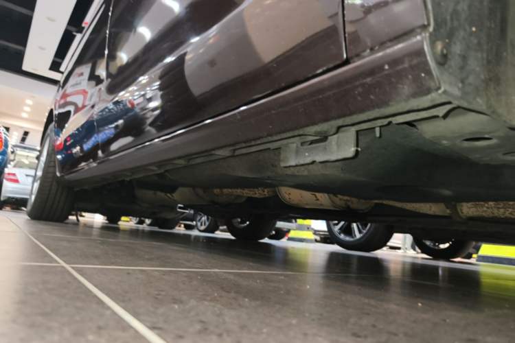 Used Buick GL8 2018 ES 28T Comfort Model China VI Standard Right Side Sill